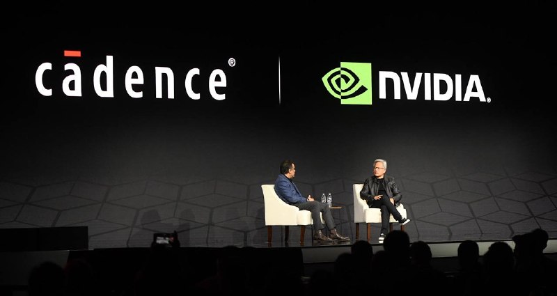 Логотип Cadence Design Systems на фоне здания в Чаренцаване