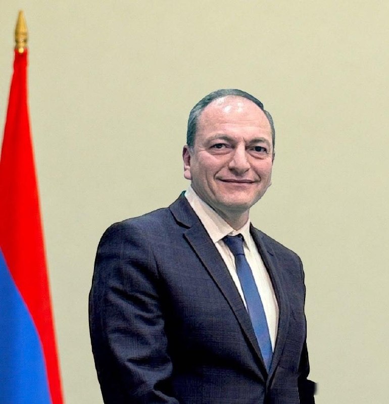 Самвел Харазян на официальной встрече в Чаренцаване