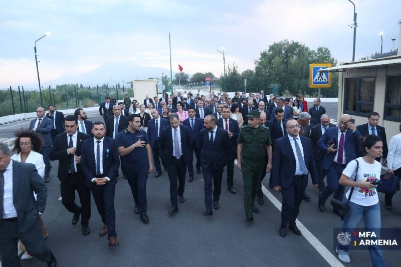 Делегация МИД Армении на КПП «Маргара» на армяно-турецкой границе