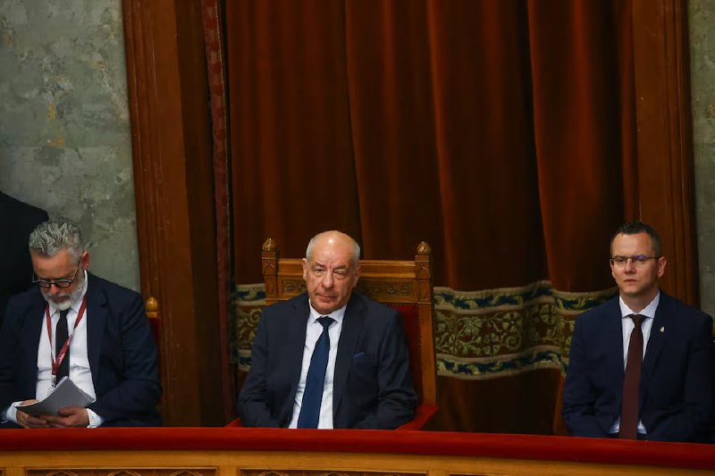 Здание парламента Венгрии, где принято решение об отстранении президента