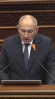 Никол Пашинян во время выступления в Чаренцаване, Котайк
