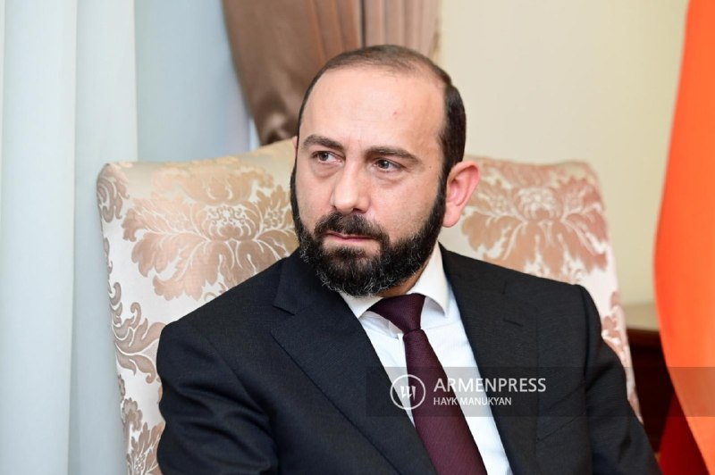 Главы МИД Словакии и Румынии поздравили Мирзояна с переназначением в Армении