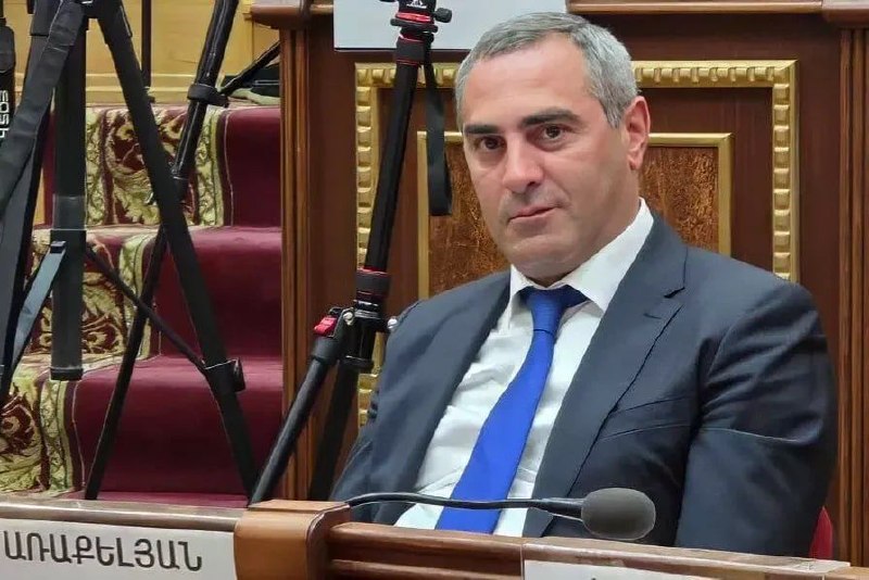 Аветис Аракелян, вице-мэр Гюмри, объявил о самоотводе от депутатского мандата