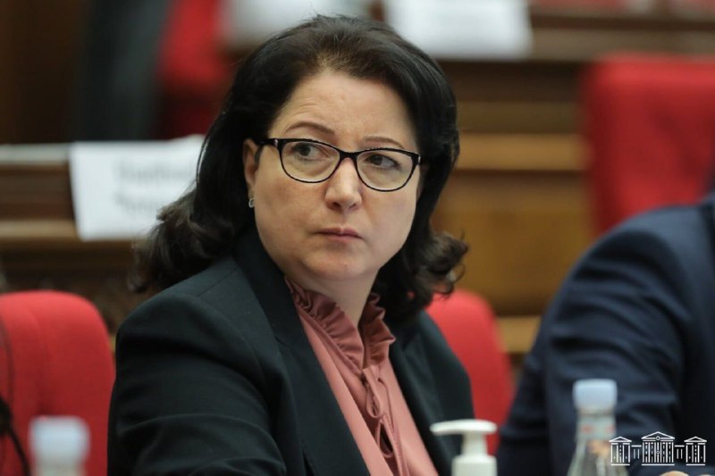 Официальное здание правительства Армении в Ереване