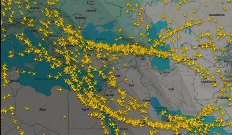 Давид Худатян выступает на предвыборном мероприятии в Чаренцаване