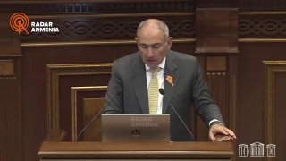 Никол Пашинян выступает с заявлением о госдолге Армении