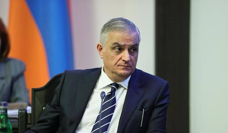 Вице-премьер Мгер Григорян уходит в отпуск: решение подписал Пашинян
